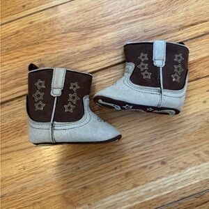 Rising Star Brown and Cream Star Kids Boots size 3-6 months